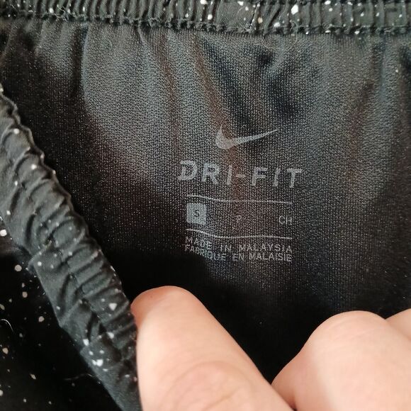 Nike Women's Athletic Running Shorts Size Small Black Print Built In Briefs - Picture 3 of 8